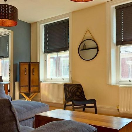 Large Studio Room In City Centre Preston  Ngoại thất bức ảnh
